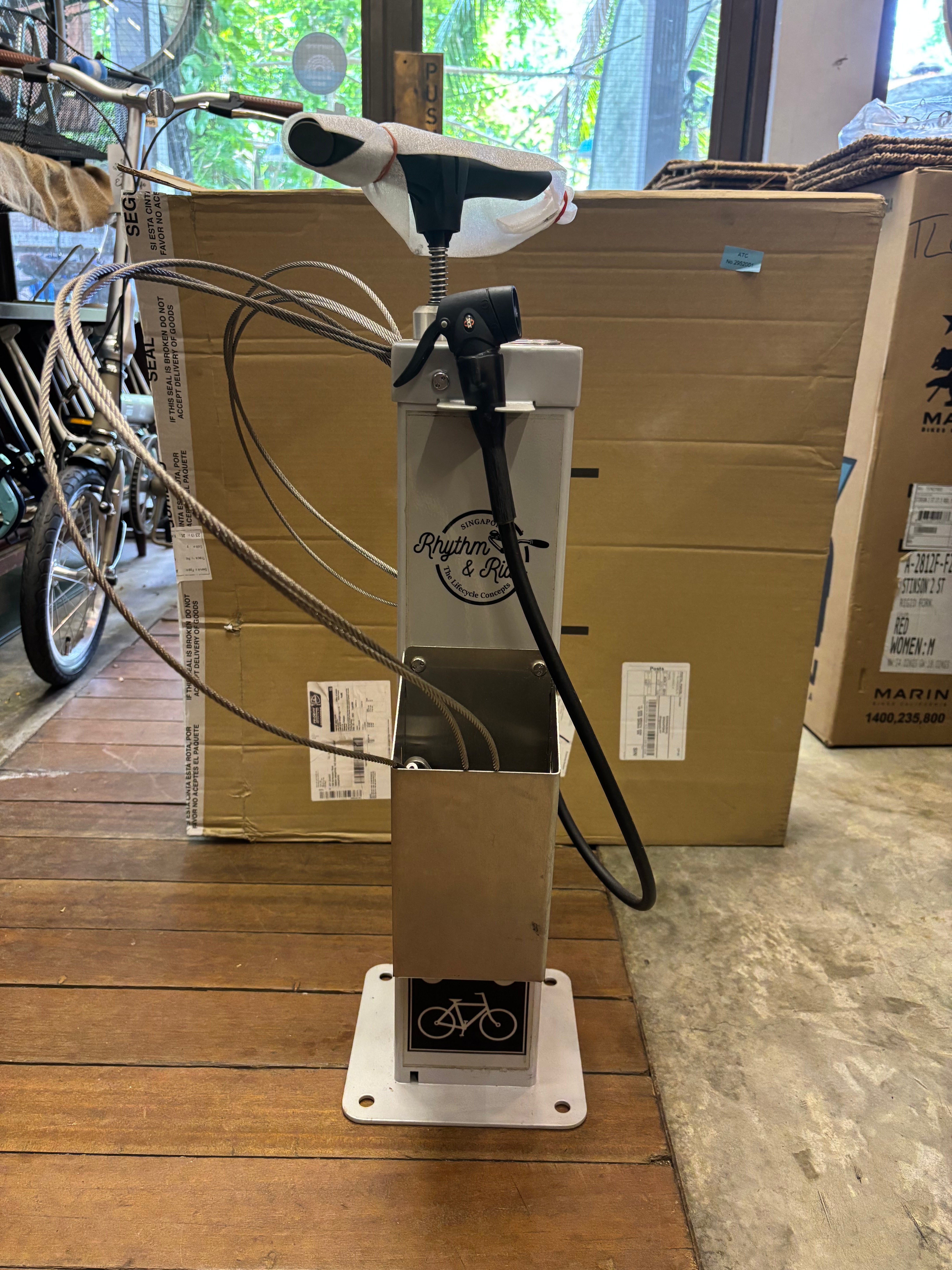 Bike Repair Station IBOMBO PRS-sV20 RAL 9006 (Custom Rhythm&Ride Decal, Without Side Stand))